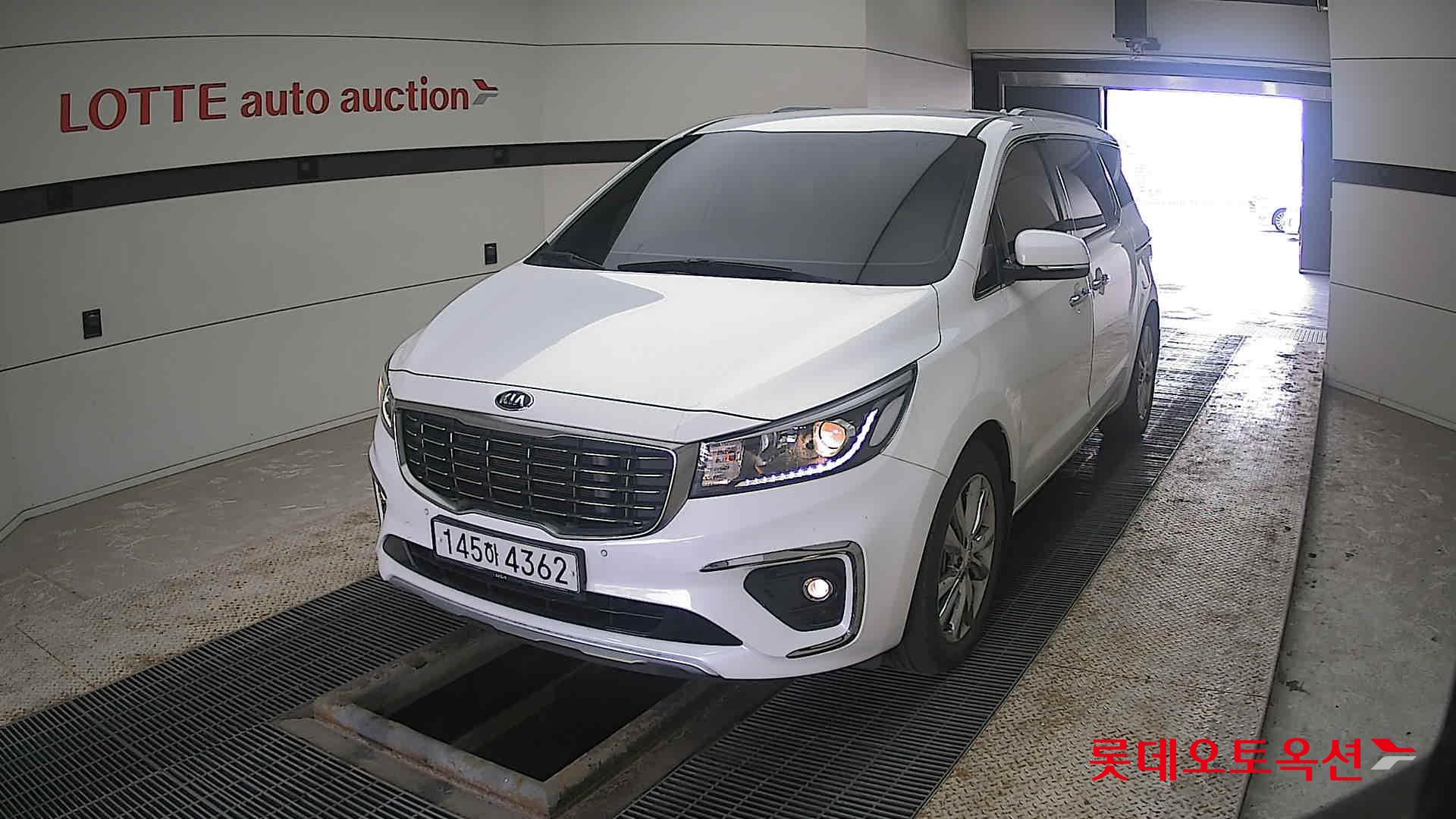 Kia New Carnival 2020 - Image 10