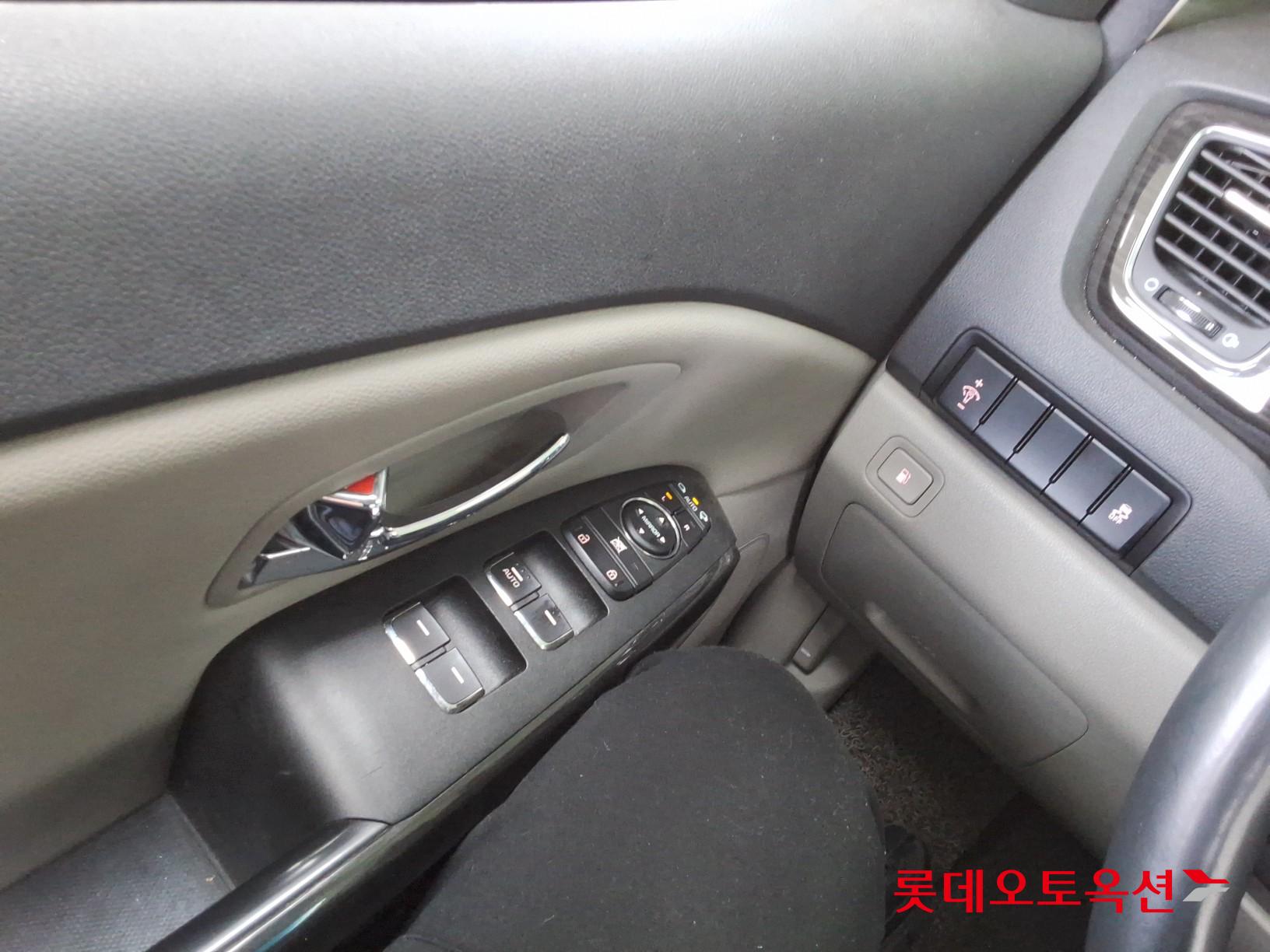 Kia New Carnival 2020 - Image 29