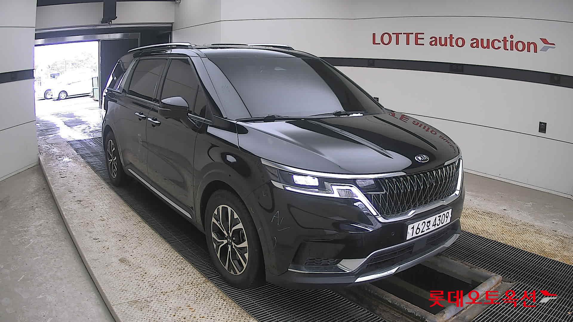 Kia Carnival 2021 - Image 6