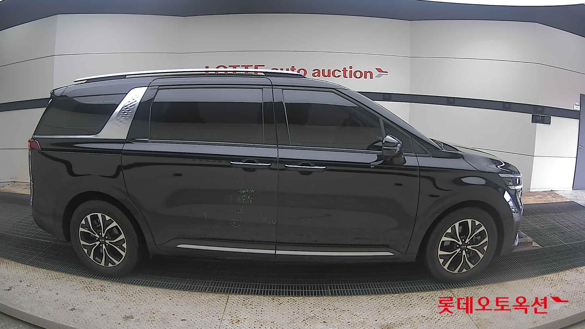 Kia Carnival 2021 - Image 21