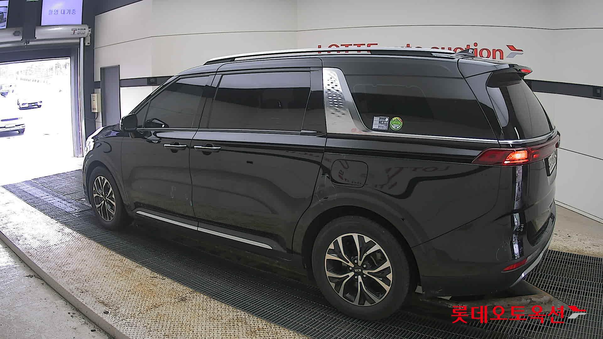 Kia Carnival 2021 - Image 15