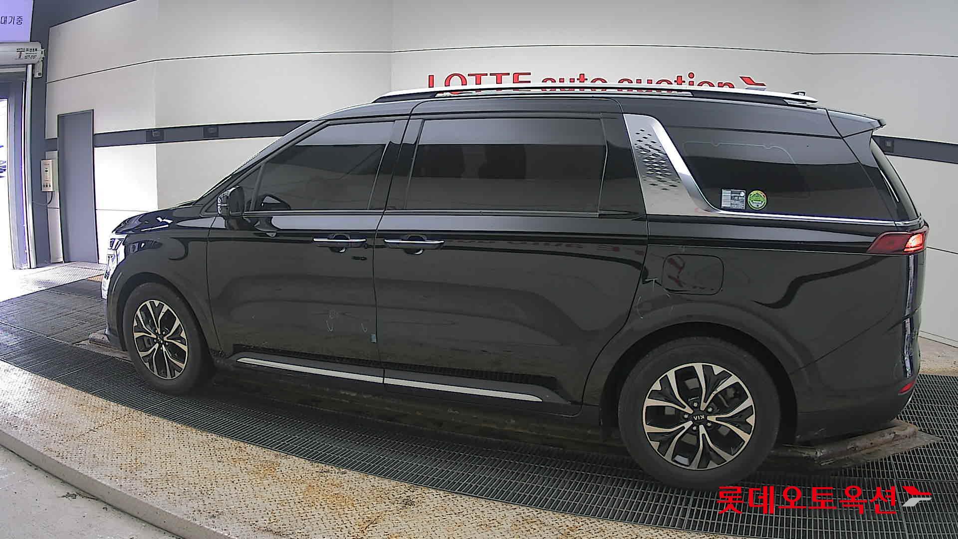 Kia Carnival 2021 - Image 14