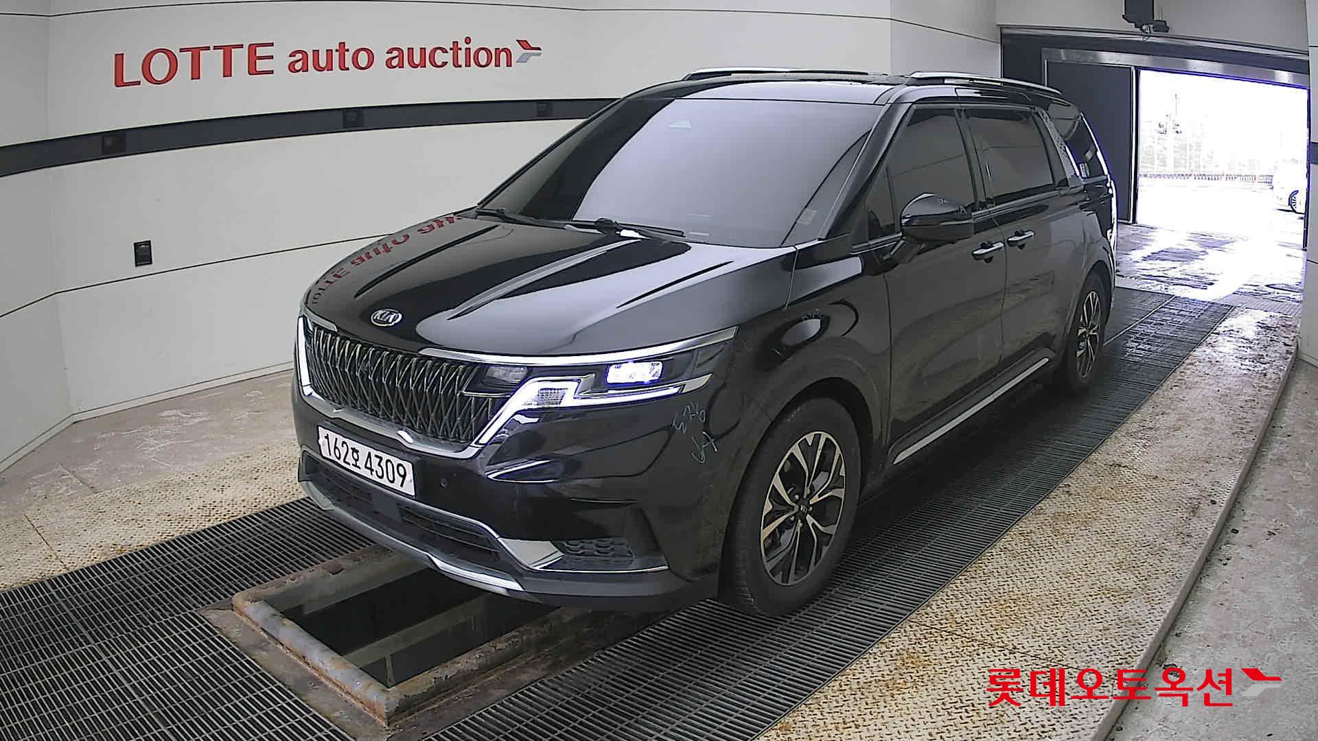 Kia Carnival 2021 - Image 3