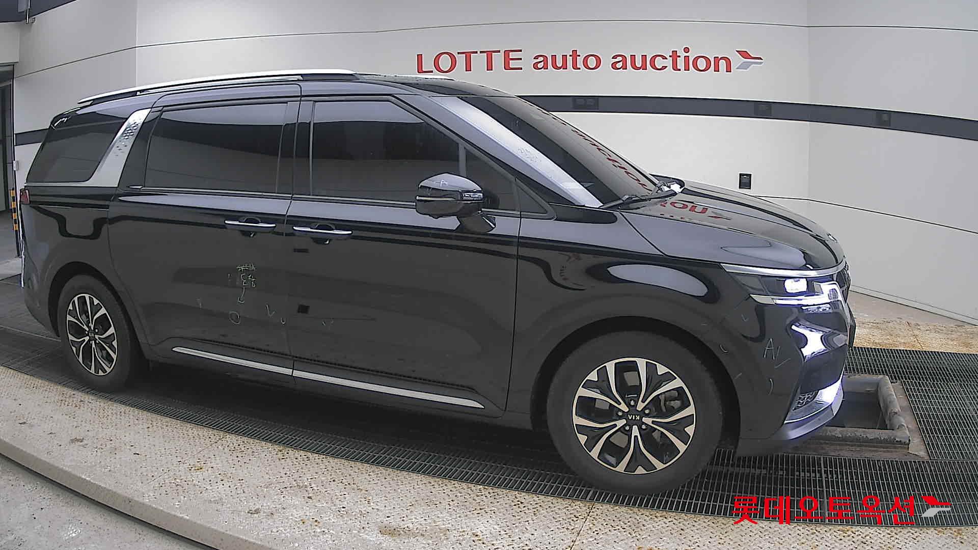 Kia Carnival 2021 - Image 22