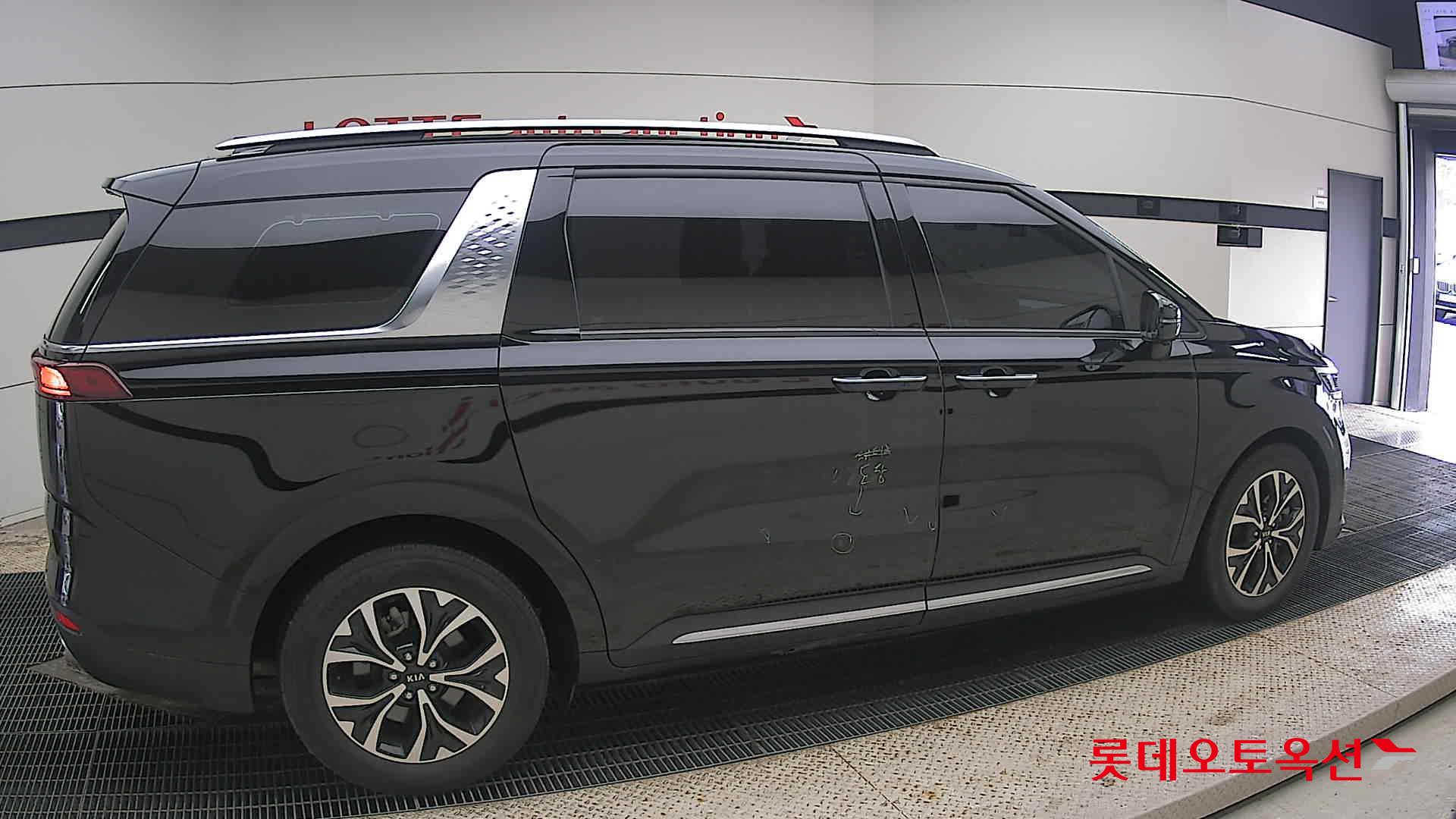 Kia Carnival 2021 - Image 20