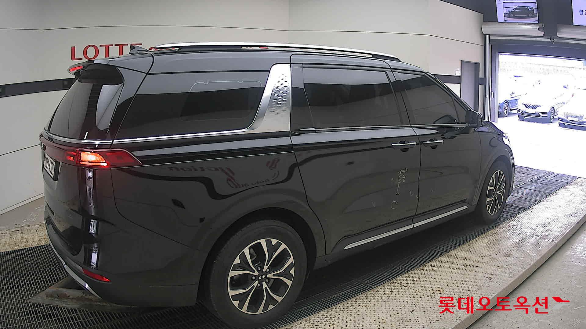 Kia Carnival 2021 - Image 19