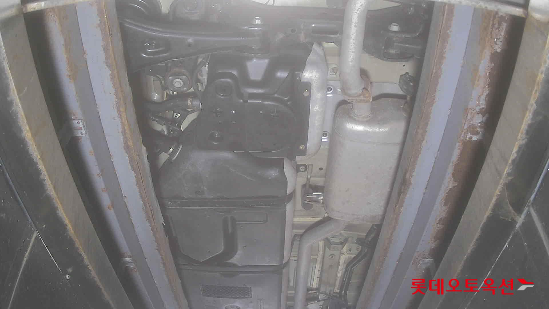 Kia Carnival 2021 - Image 2