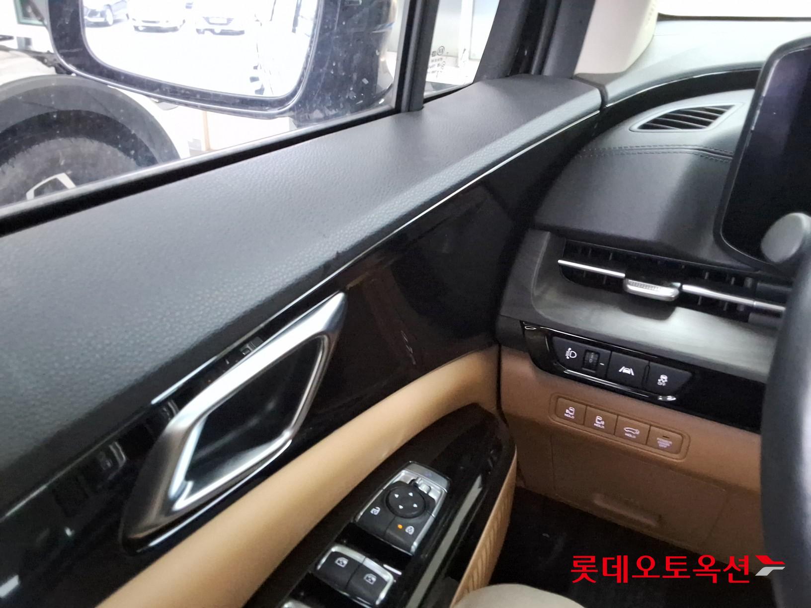 Kia Carnival 2021 - Image 29