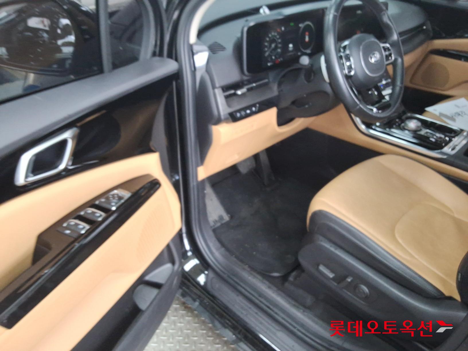 Kia Carnival 2021 - Image 36