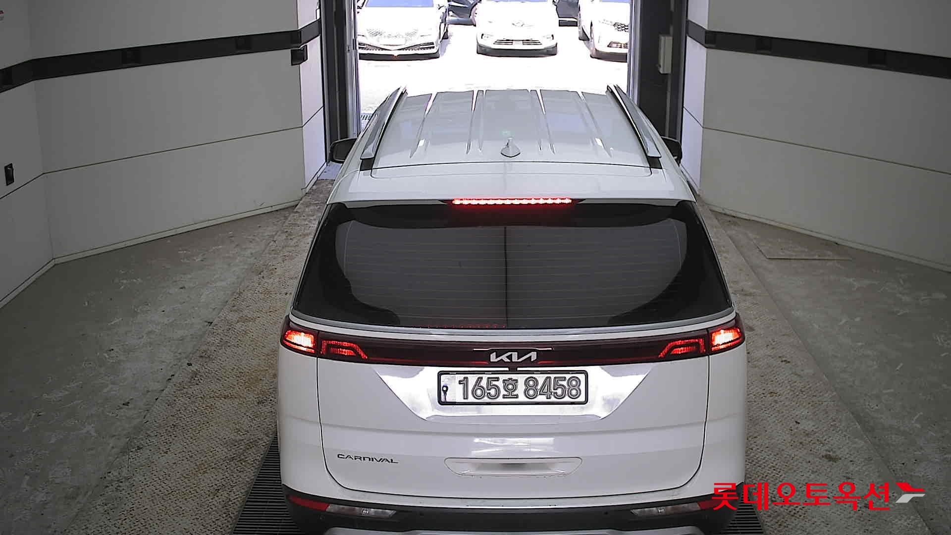 Kia Carnival 2022 - Image 17