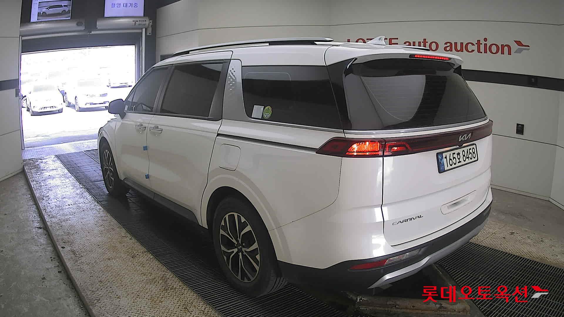 Kia Carnival 2022 - Image 4