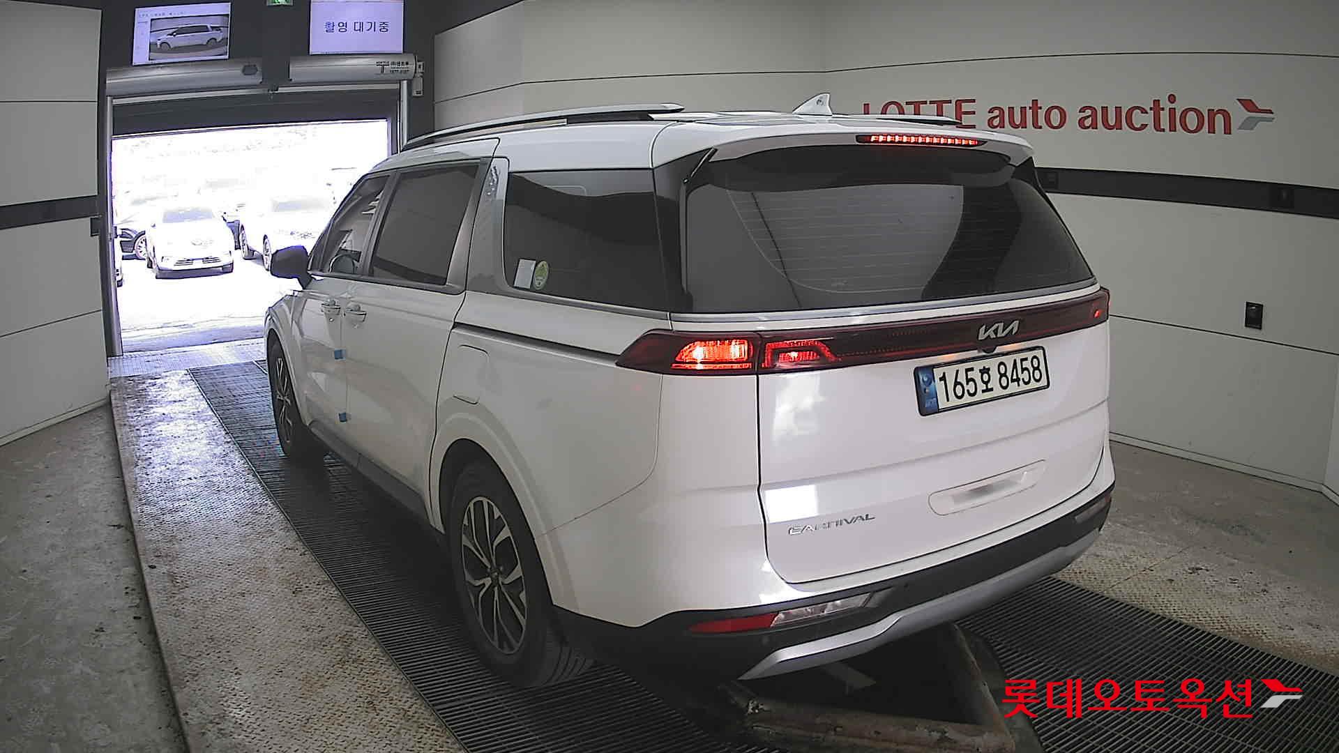 Kia Carnival 2022 - Image 16