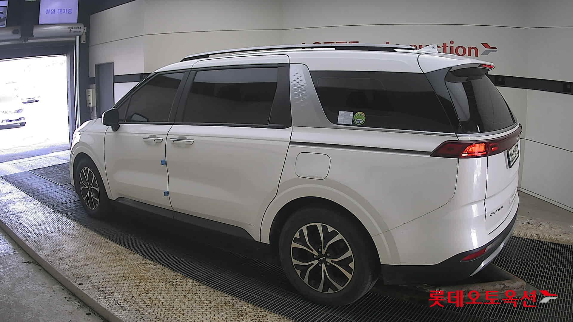 Kia Carnival 2022 - Image 15