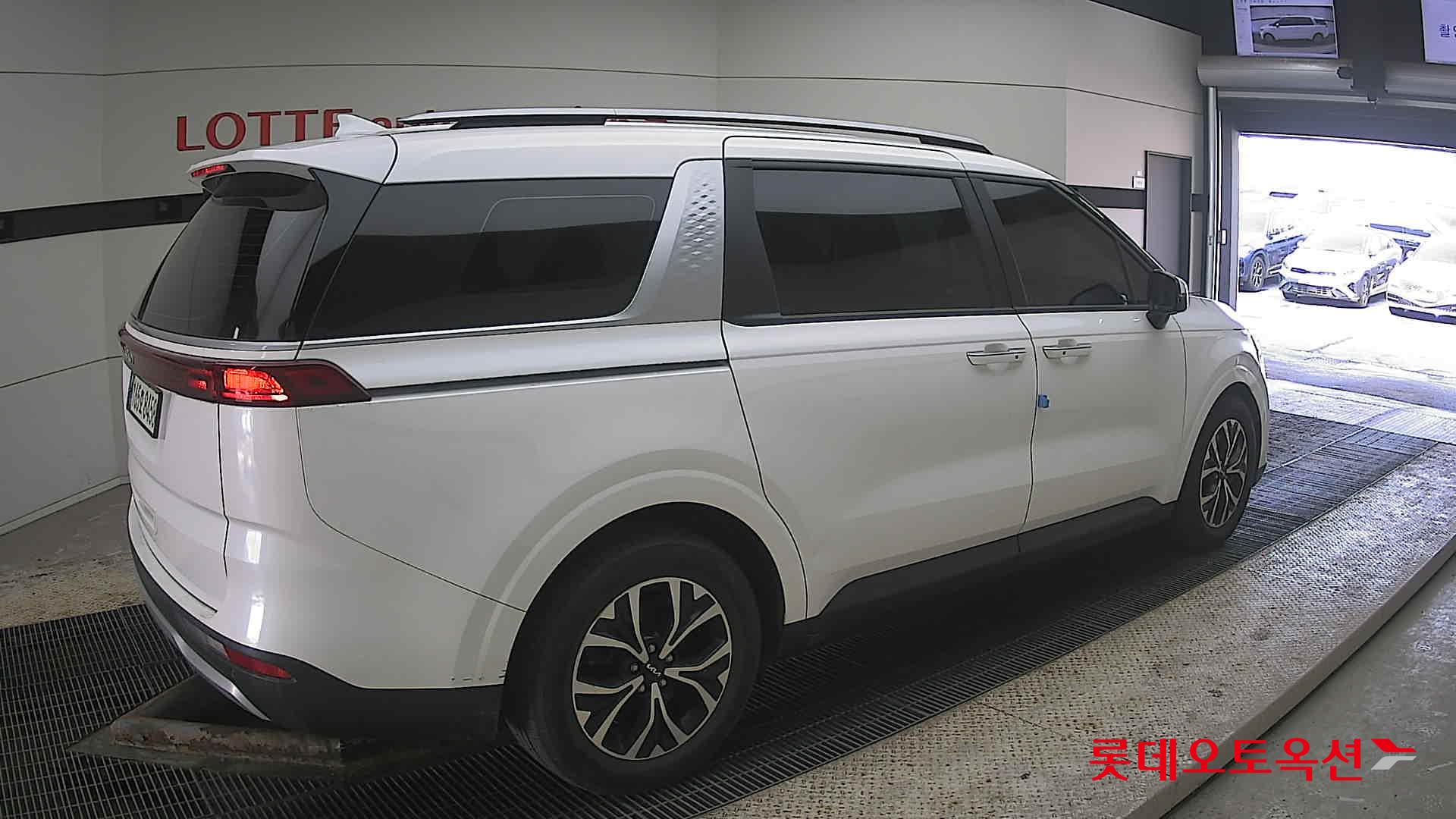 Kia Carnival 2022 - Image 19