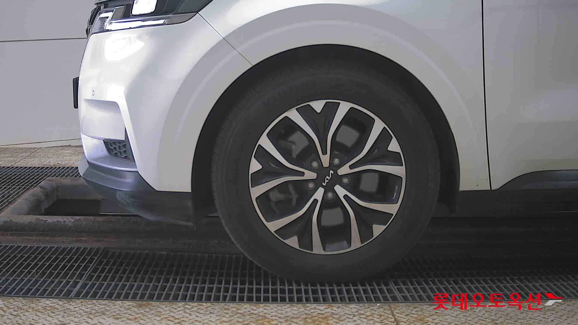 Kia Carnival 2022 - Image 25