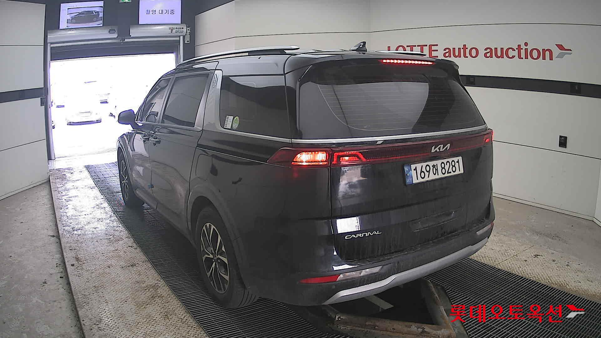 Kia Carnival 2023 - Image 16