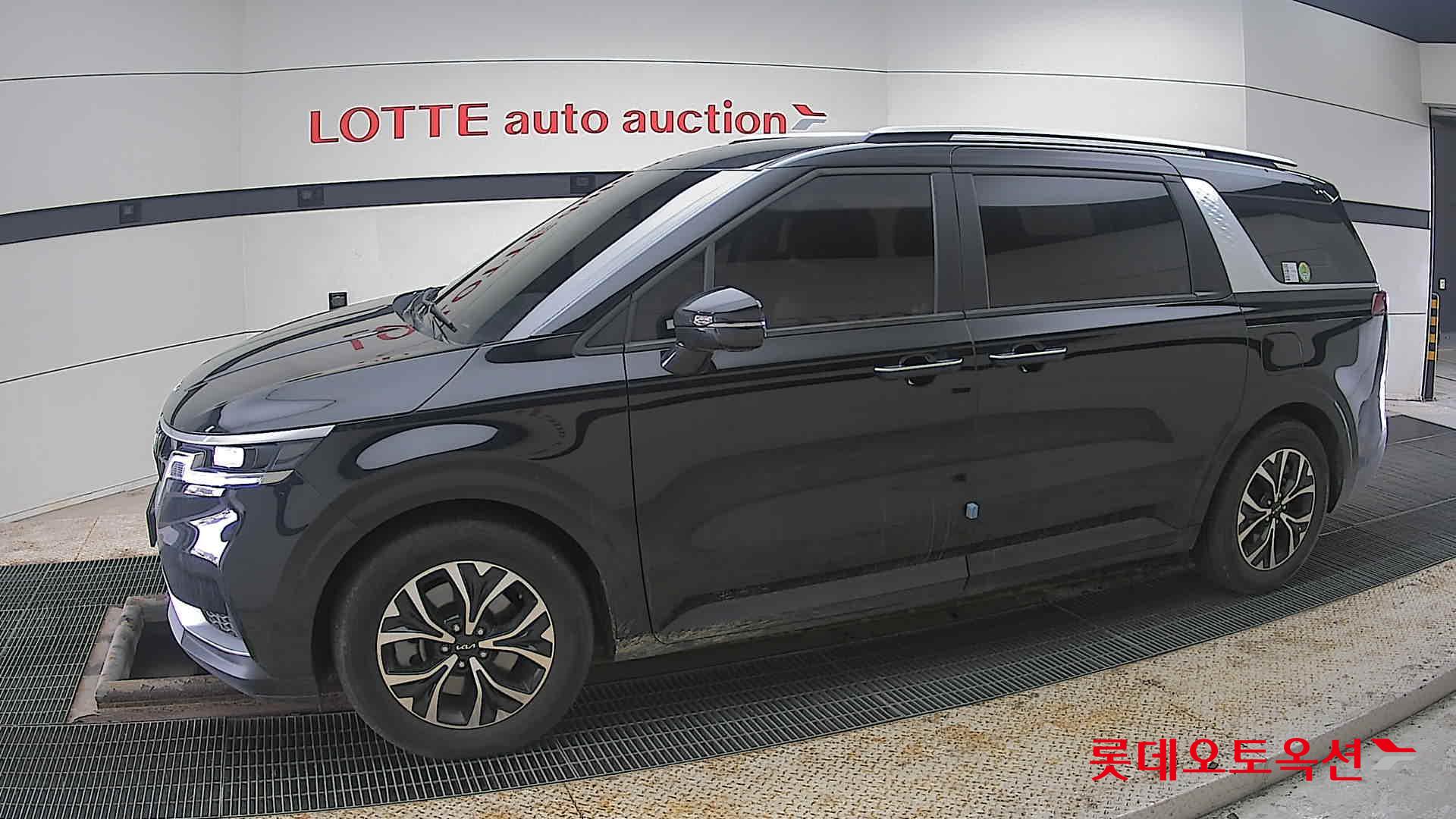 Kia Carnival 2023 - Image 12