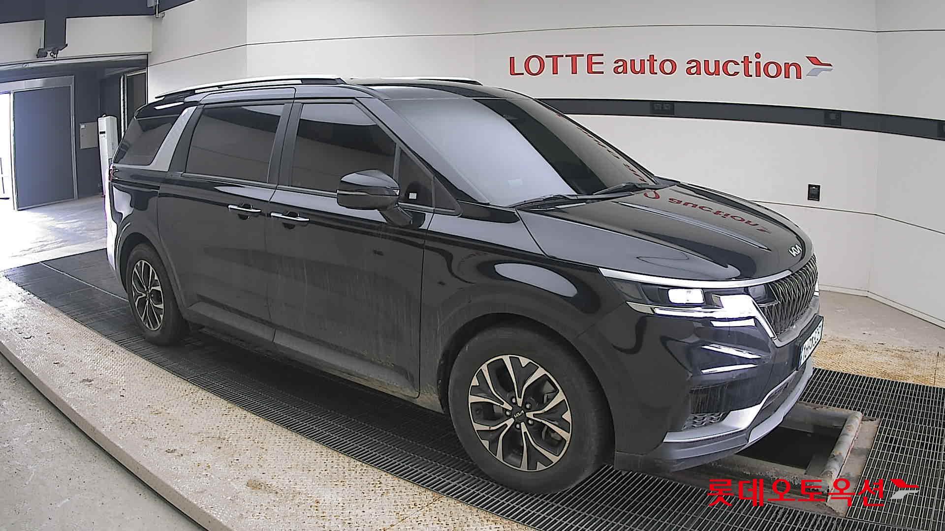 Kia Carnival 2023 - Image 23