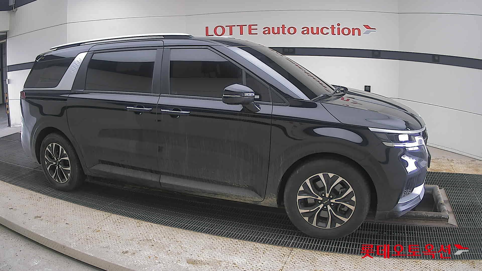 Kia Carnival 2023 - Image 22