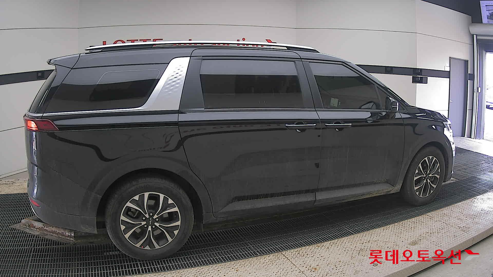 Kia Carnival 2023 - Image 20