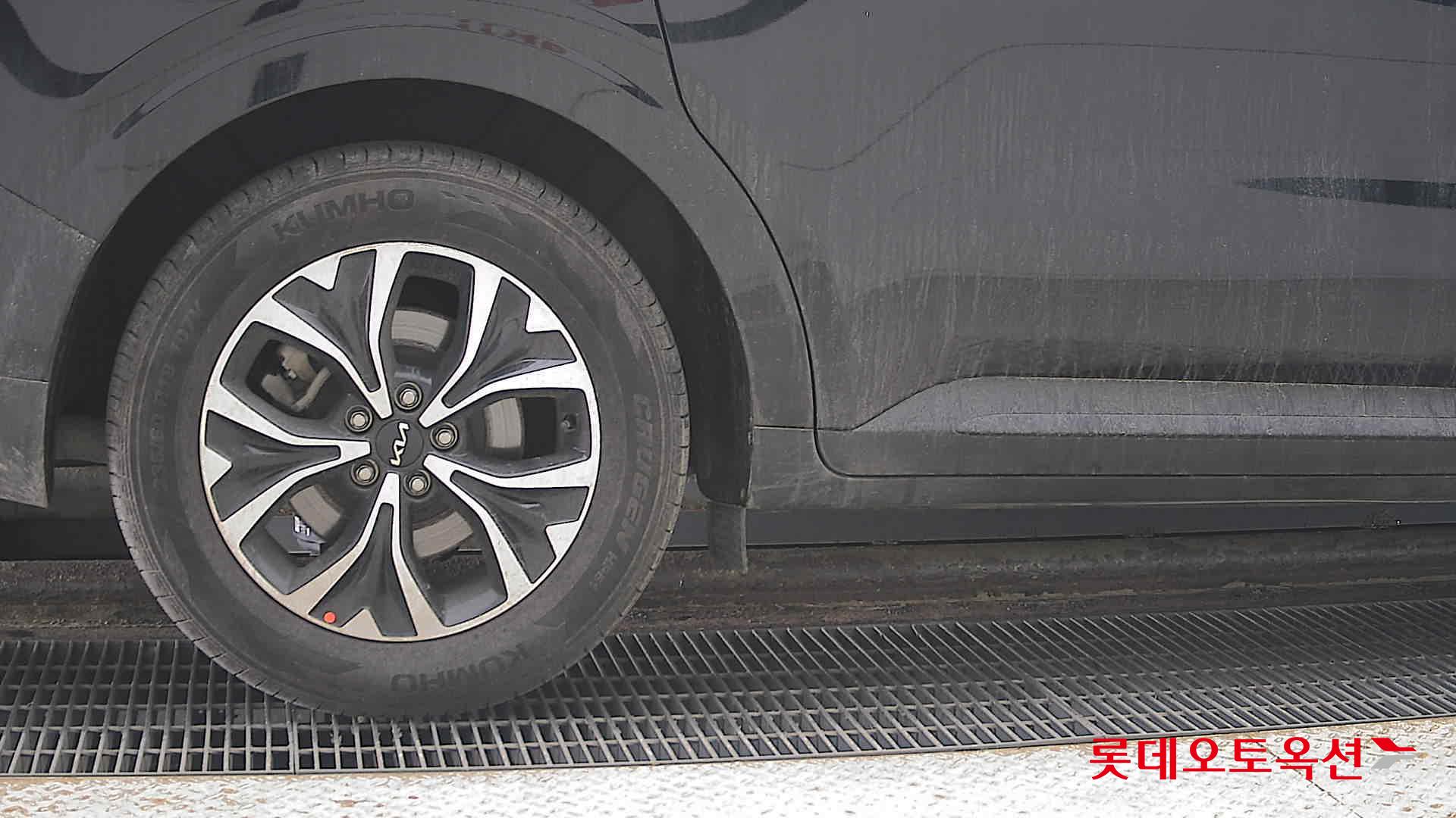 Kia Carnival 2023 - Image 28