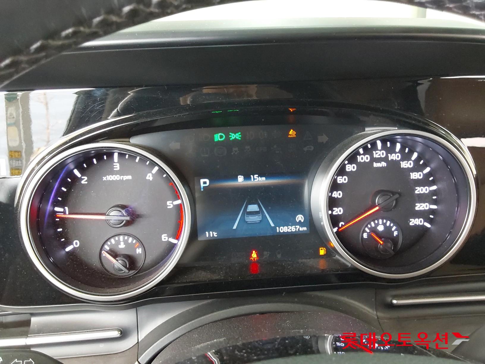 Kia Carnival 2023 - Image 31