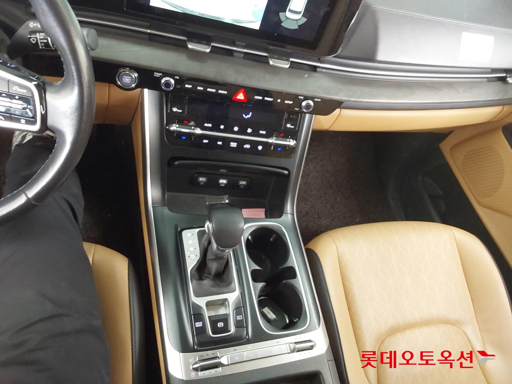 Kia Carnival 2023 - Image 34