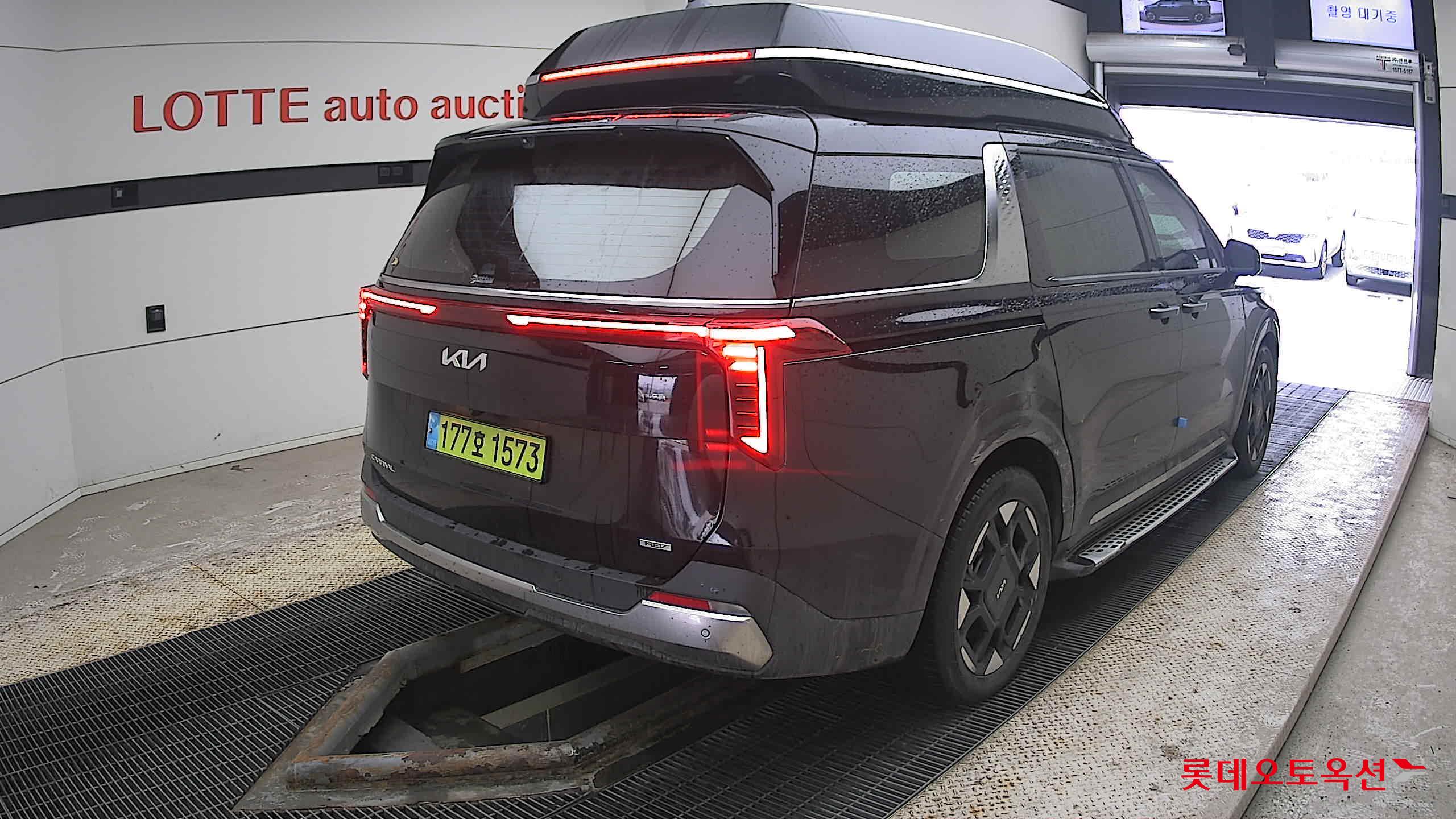 Kia Carnival Hairimujin 2025 Aurora Black Pearl из Кореи, фото 4