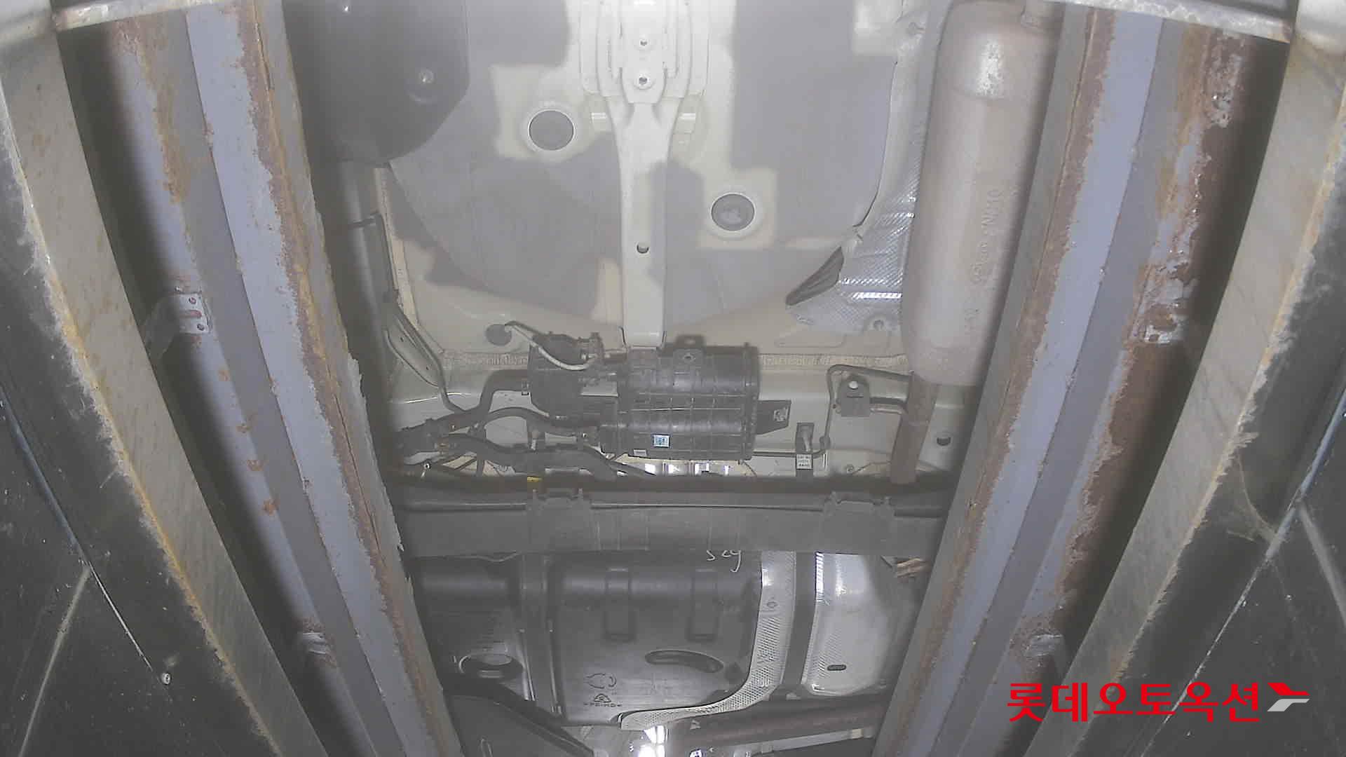 Hyundai Elantra 2023 - Image 2