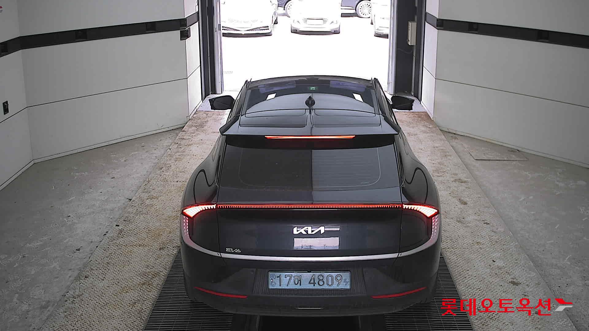 Kia EV6 2022 - Image 17