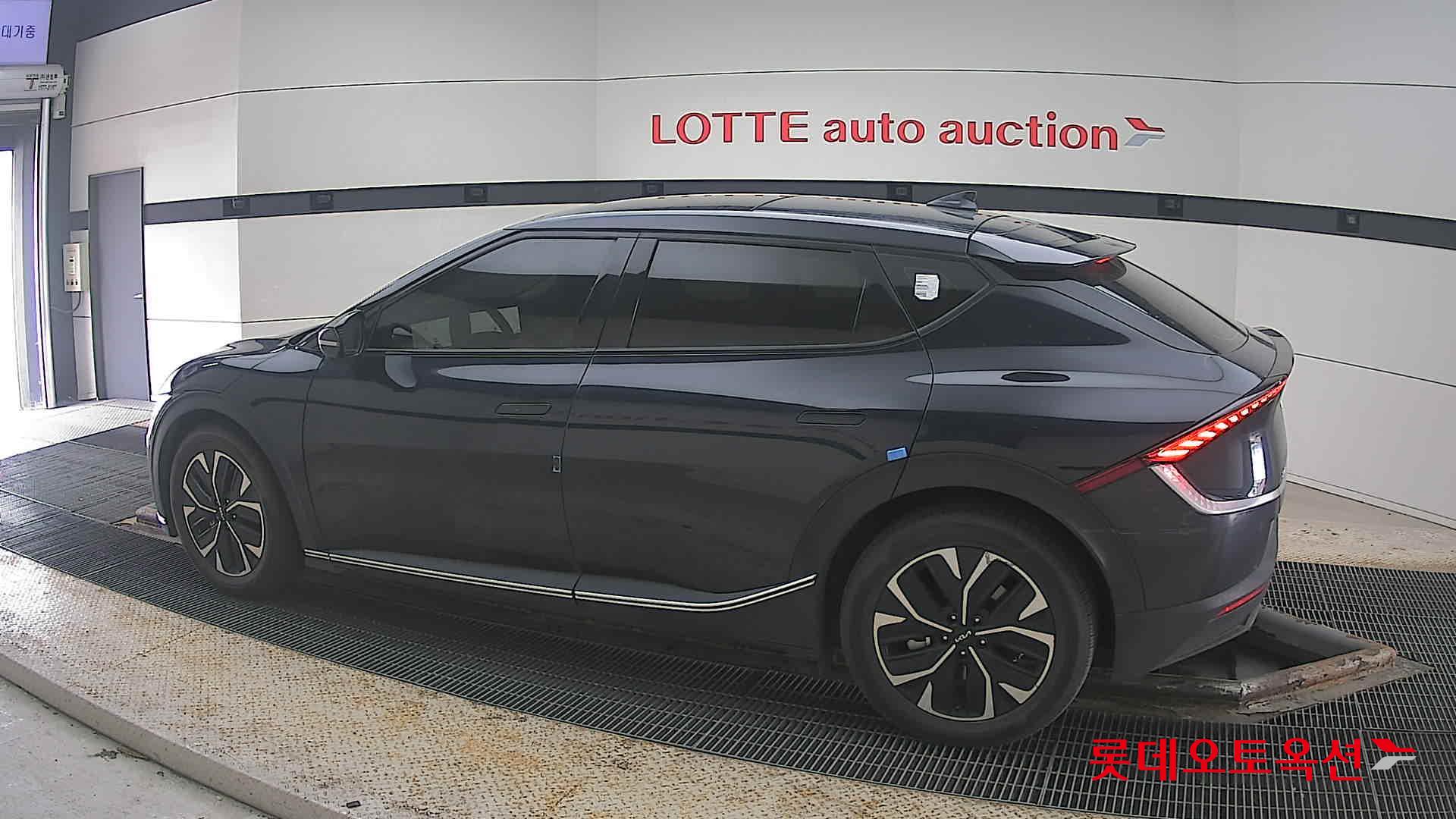 Kia EV6 2022 - Image 14