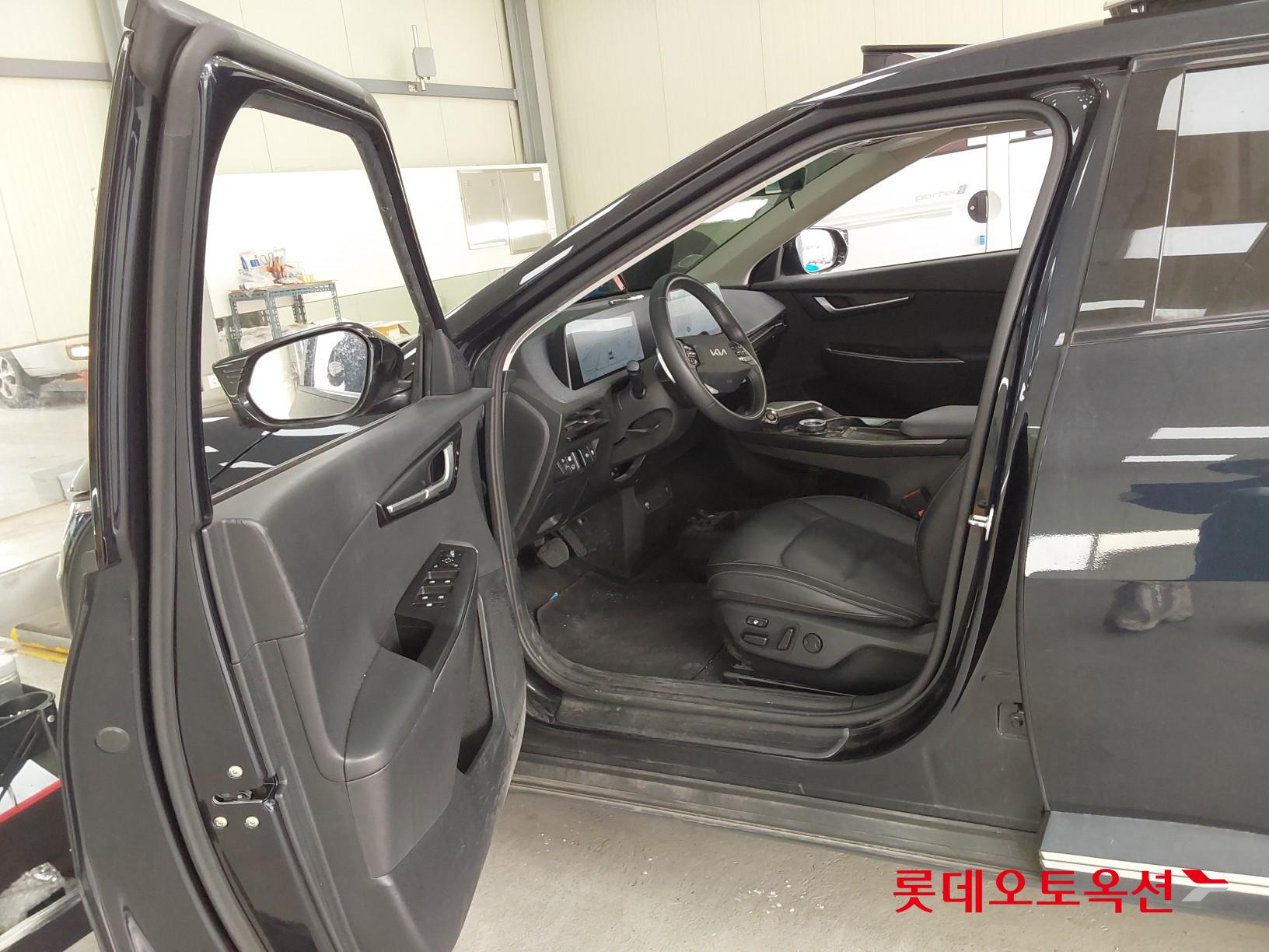 Kia EV6 2022 - Image 37