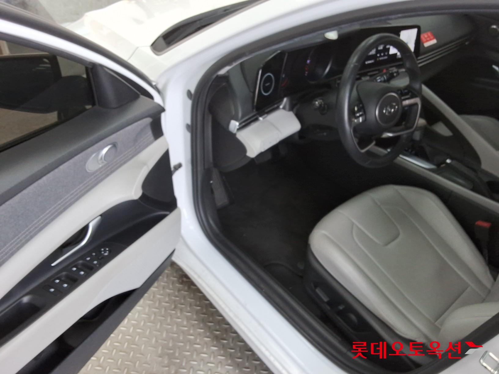 هيونداي إلانترا 2023 - صورة 36