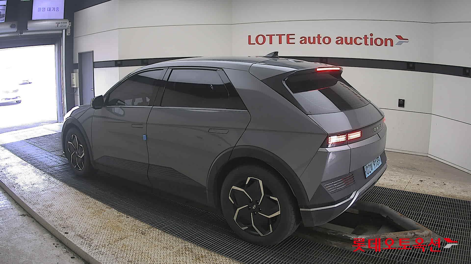 هيونداي أيونيك 5 2022 - صورة 15