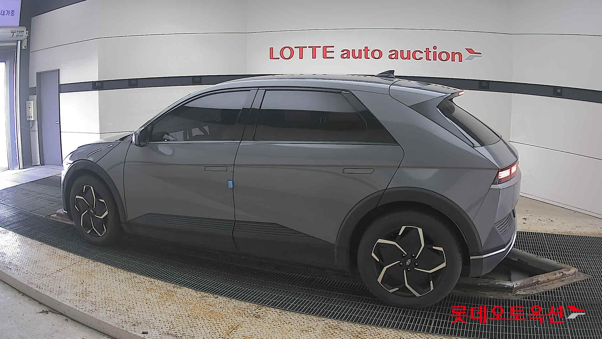 هيونداي أيونيك 5 2022 - صورة 14