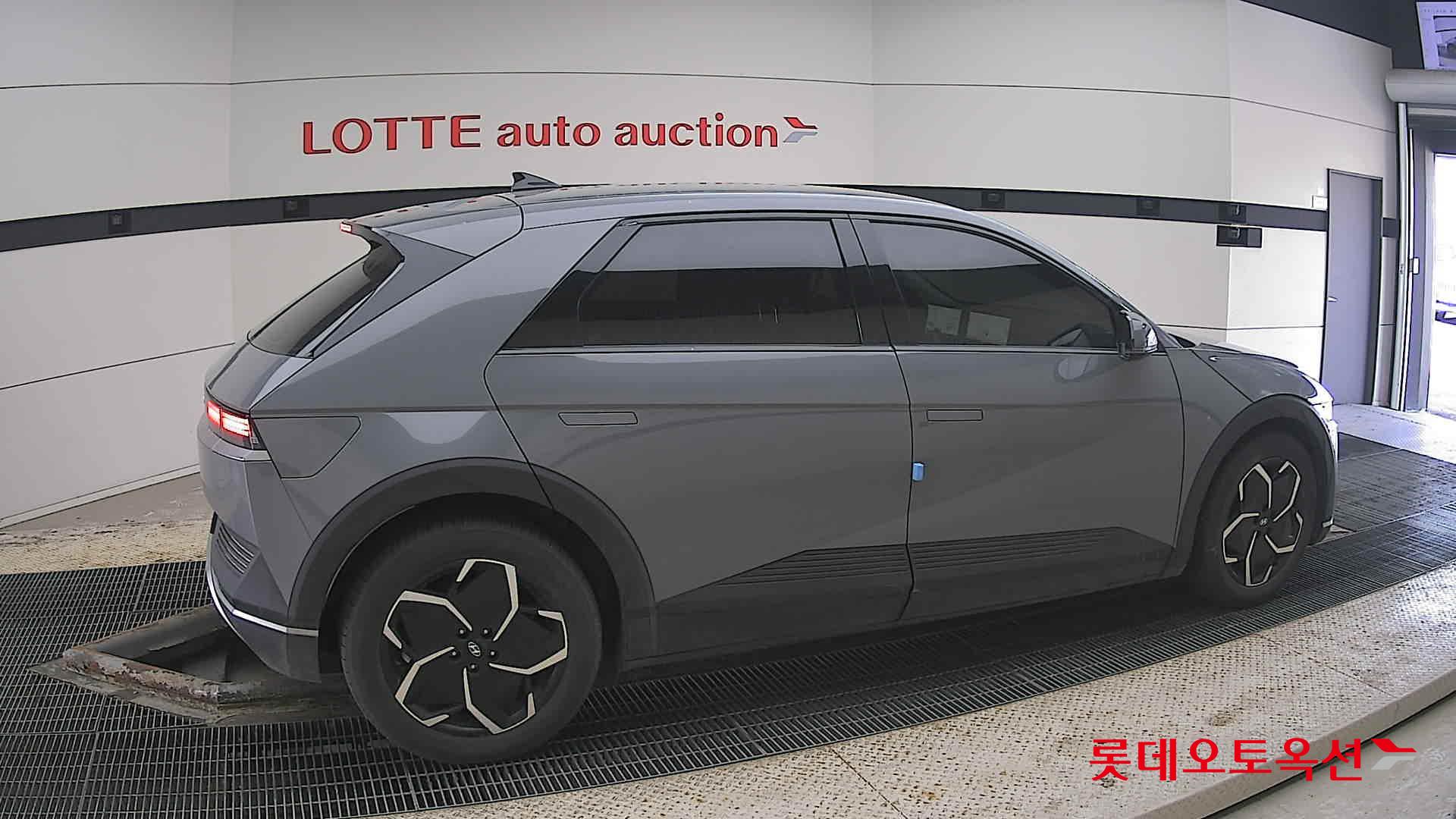 هيونداي أيونيك 5 2022 - صورة 20