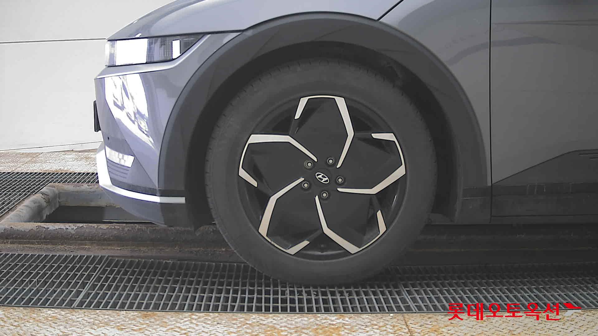 هيونداي أيونيك 5 2022 - صورة 25