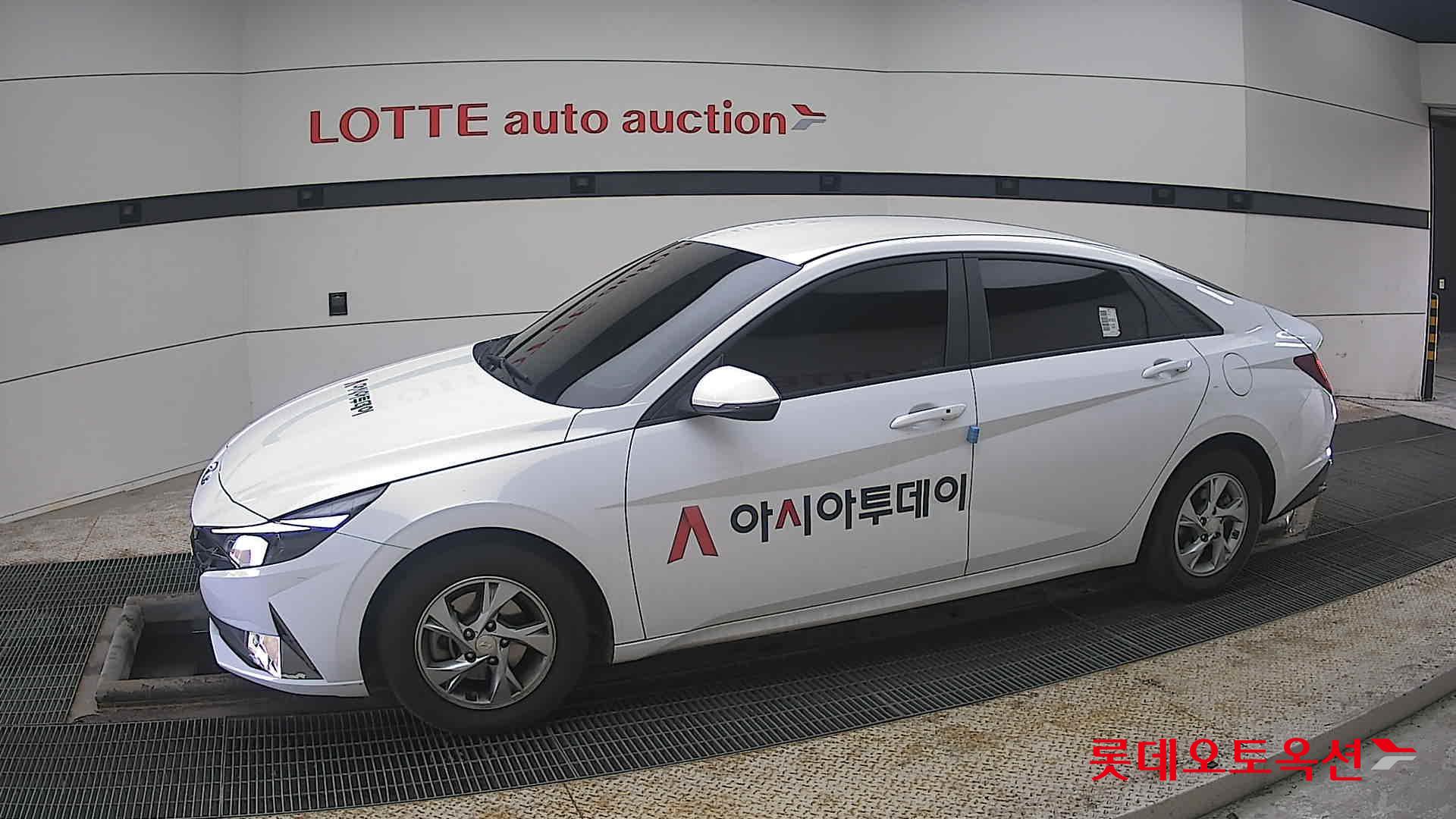 هيونداي إلانترا 2021 - صورة 12