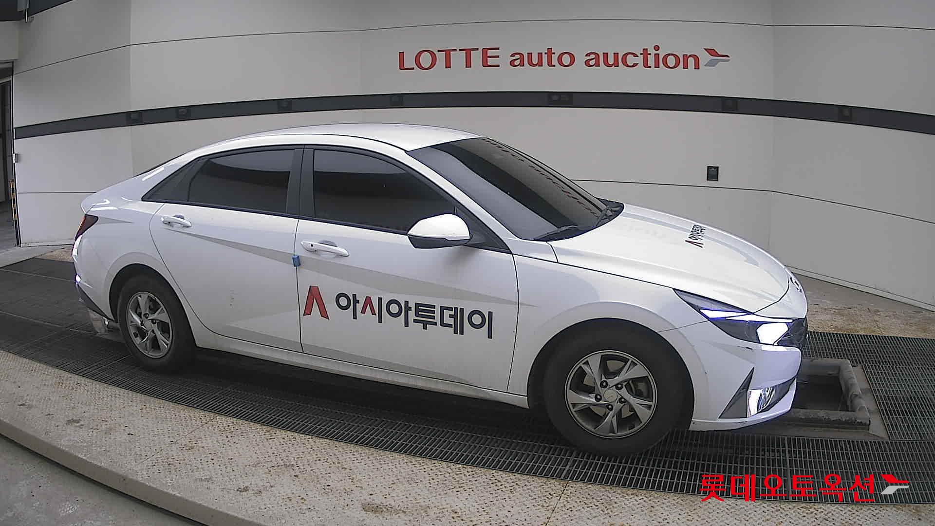 هيونداي إلانترا 2021 - صورة 22