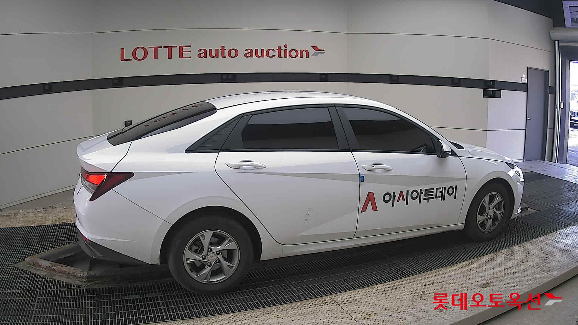 هيونداي إلانترا 2021 - صورة 20