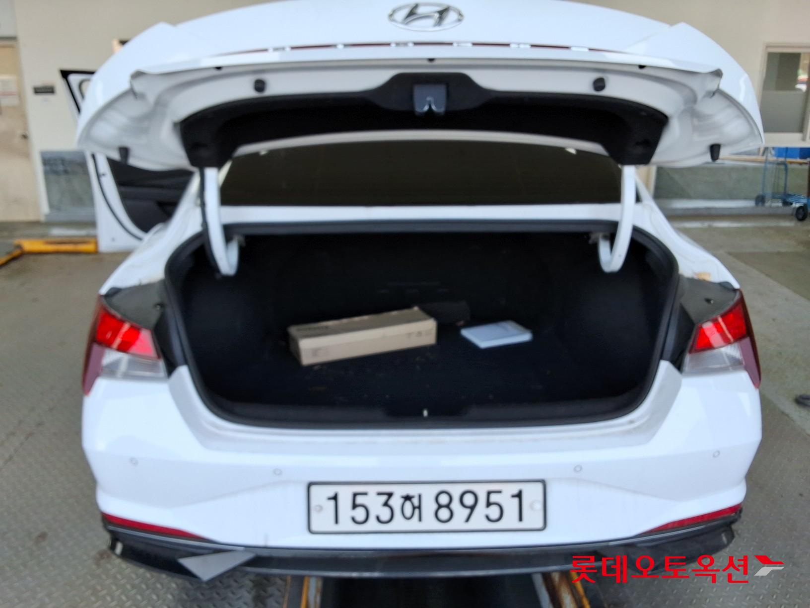 هيونداي إلانترا 2021 - صورة 9