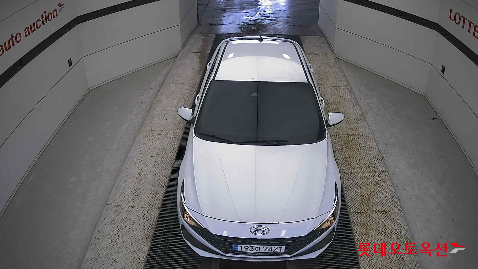 Hyundai Elantra 2022 - Image 7