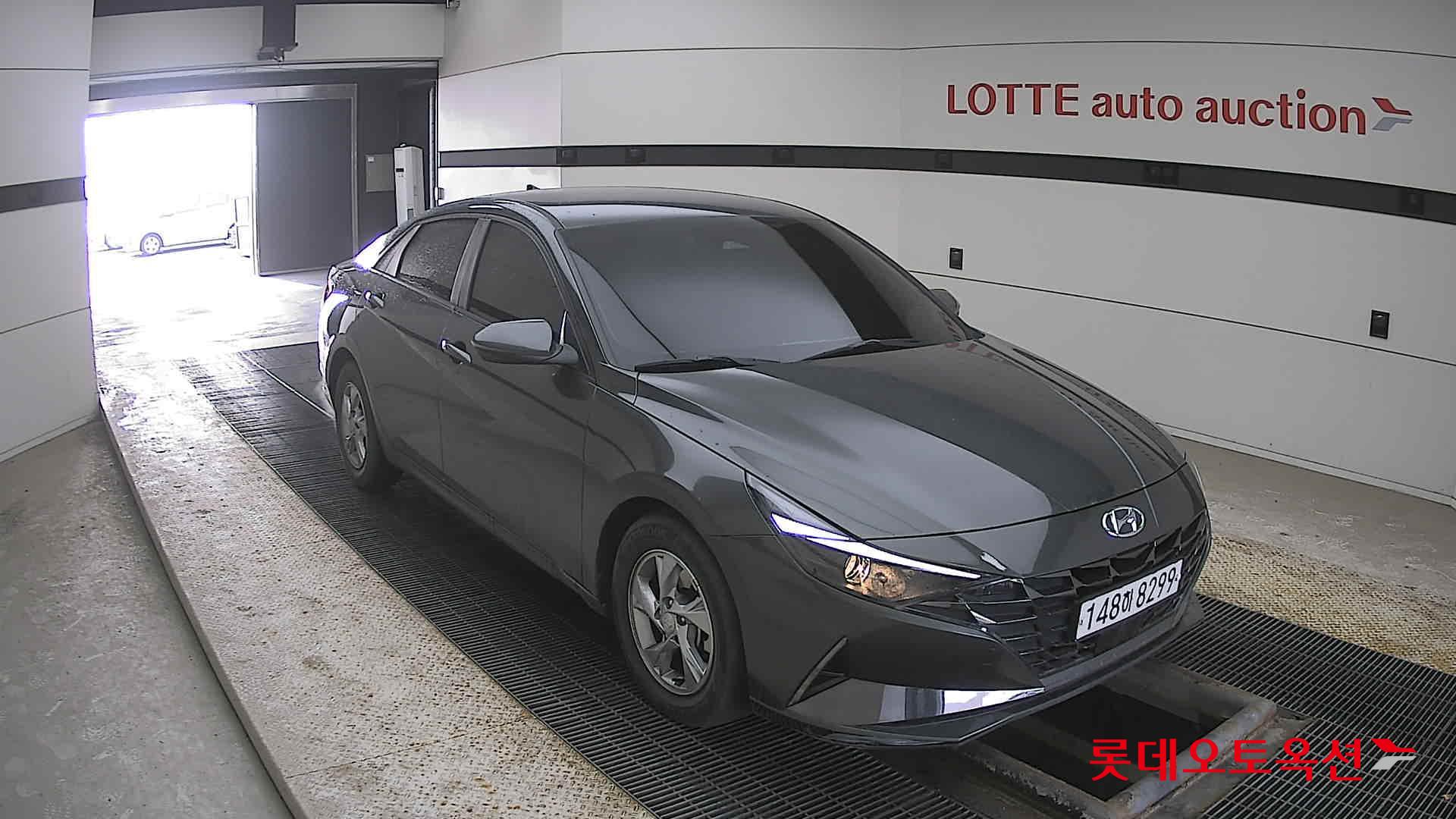 Hyundai Elantra 2021 - Image 6