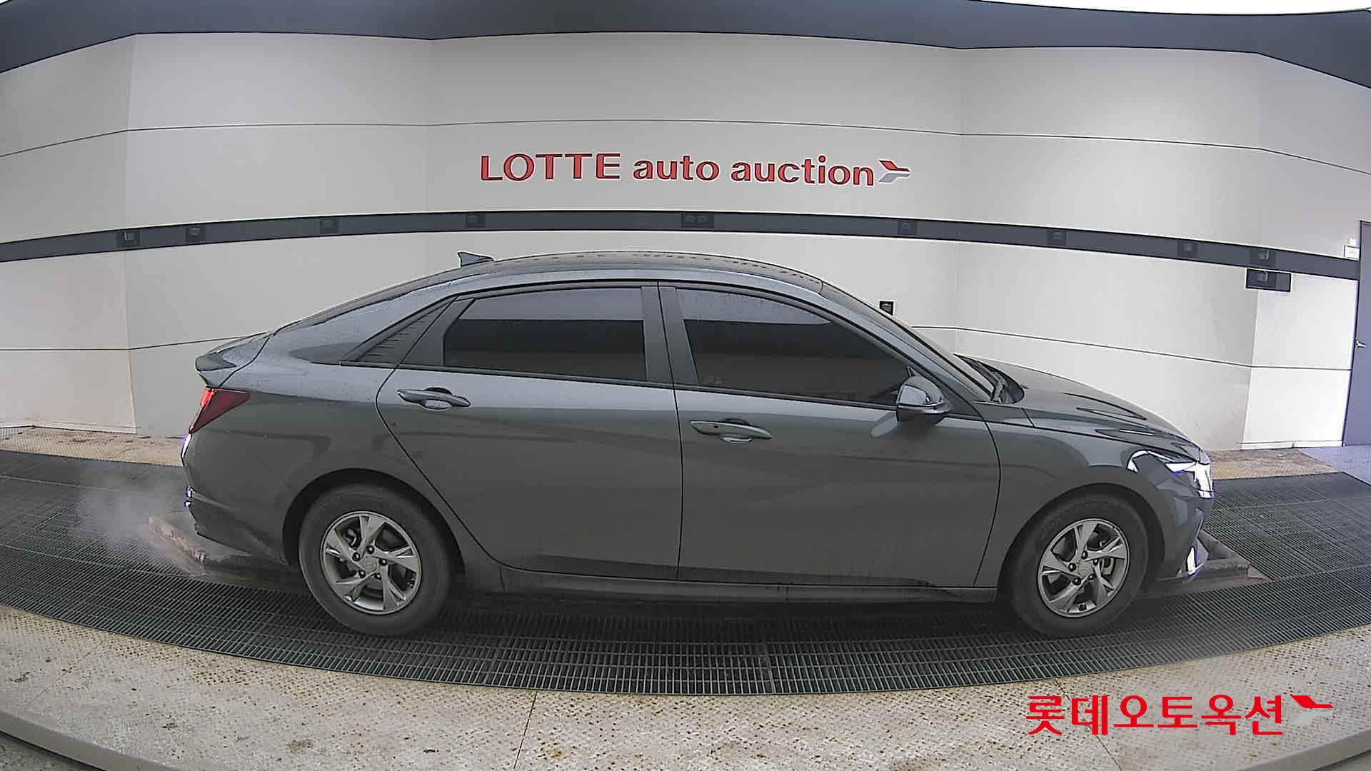 Hyundai Elantra 2021 - Image 21