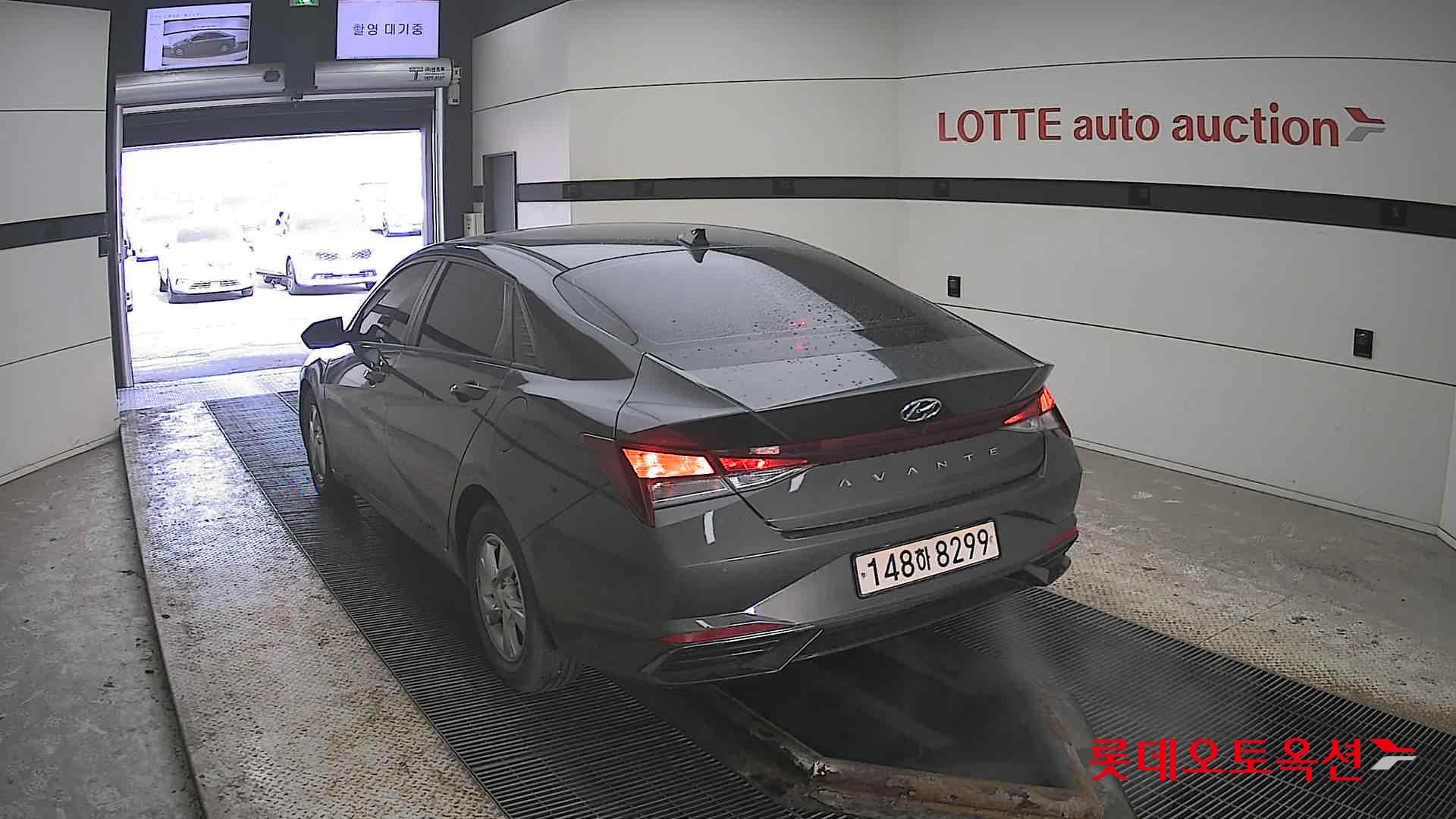 Hyundai Elantra 2021 - Image 16