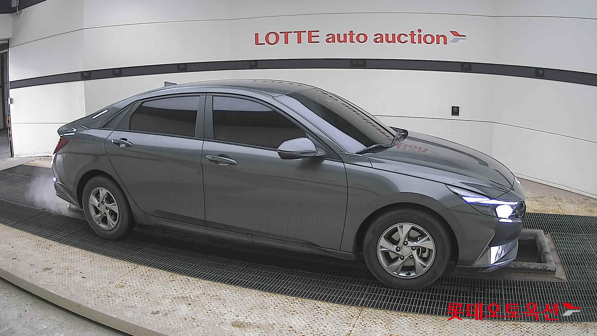 Hyundai Elantra 2021 - Image 22