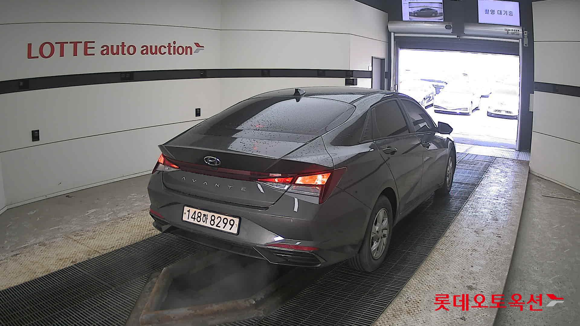 Hyundai Elantra 2021 - Image 18
