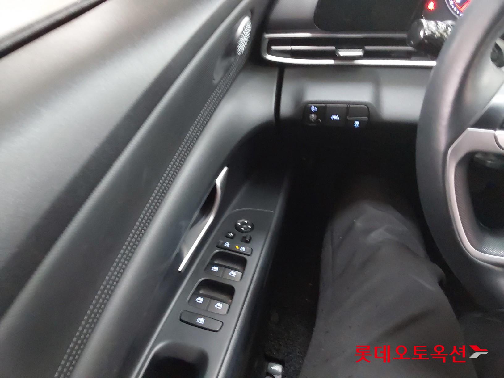 Hyundai Elantra 2021 - Image 29