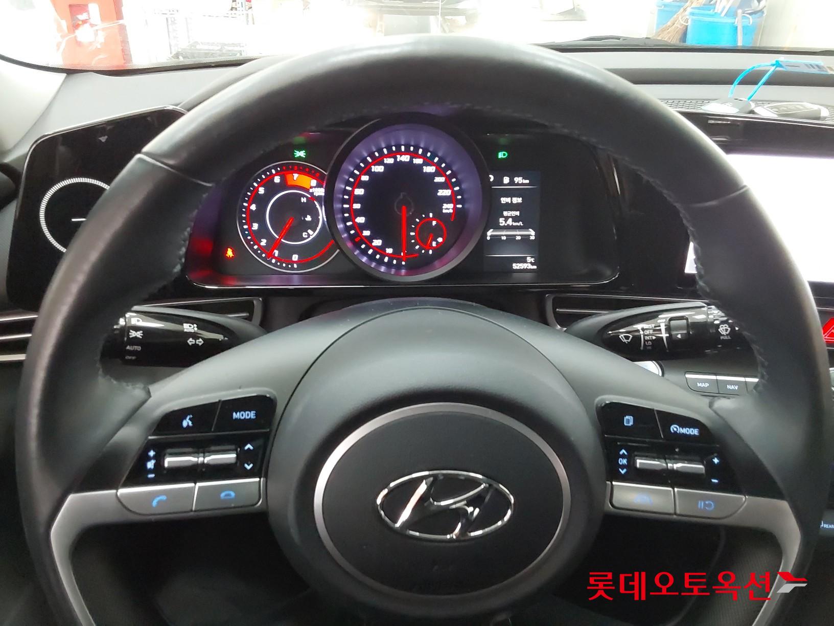 Hyundai Elantra 2021 - Image 30