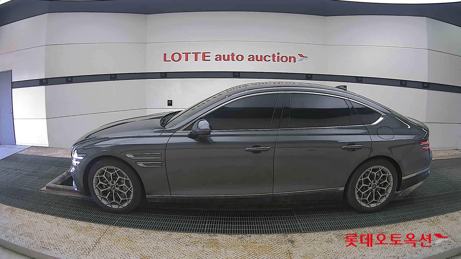 Genesis G80 2022 - Image 13